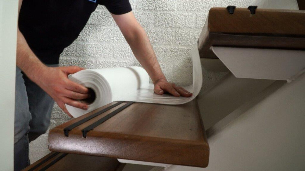 Folie pc standaard zelfklevend 65cm (25) per rol